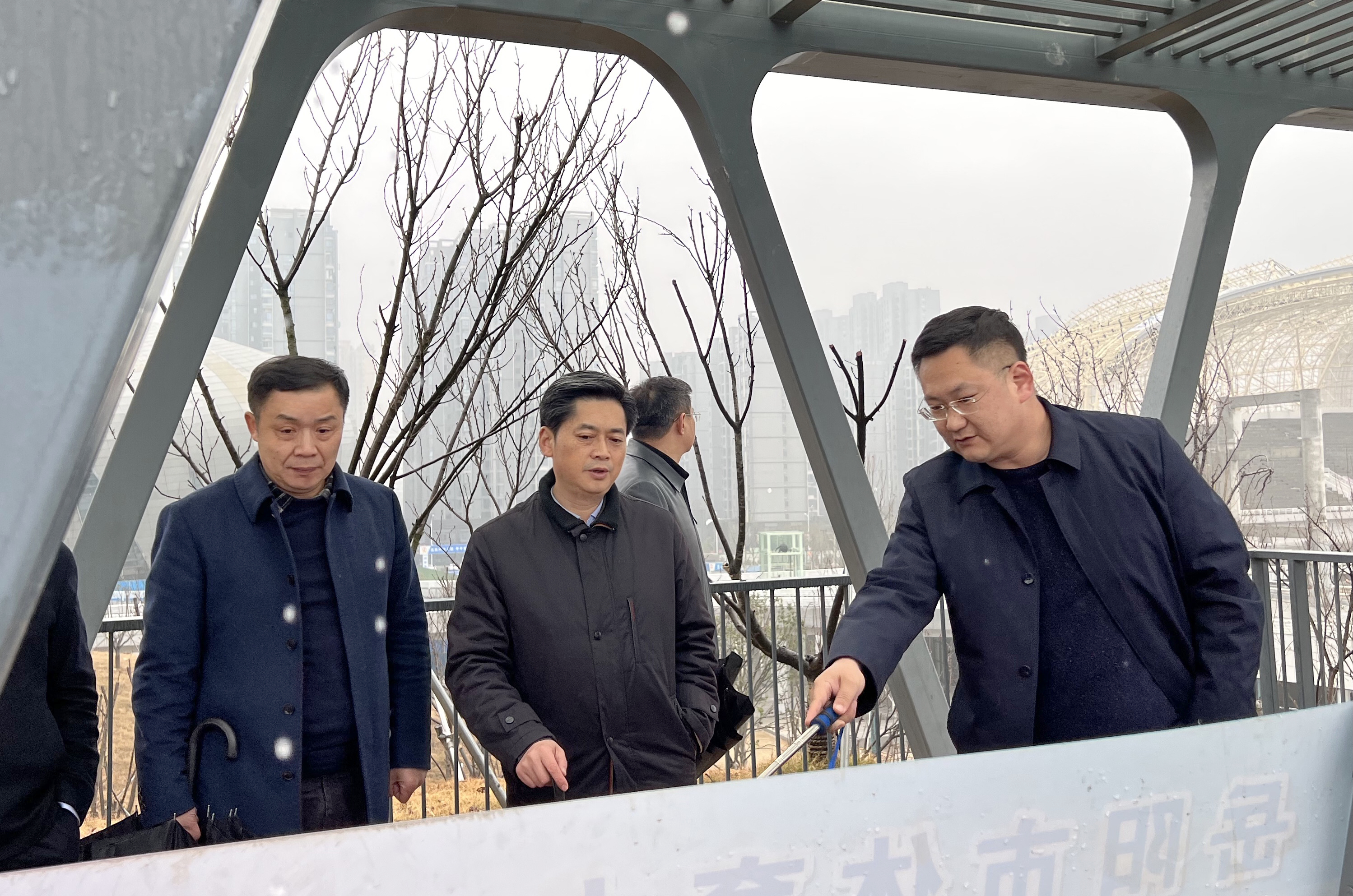 1月24日下午，趙岳平率隊調(diào)研省運會場館建設(shè)工作.jpg